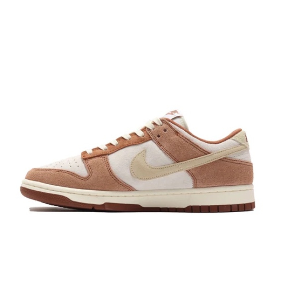 Nike Dunk Low Medium Curry